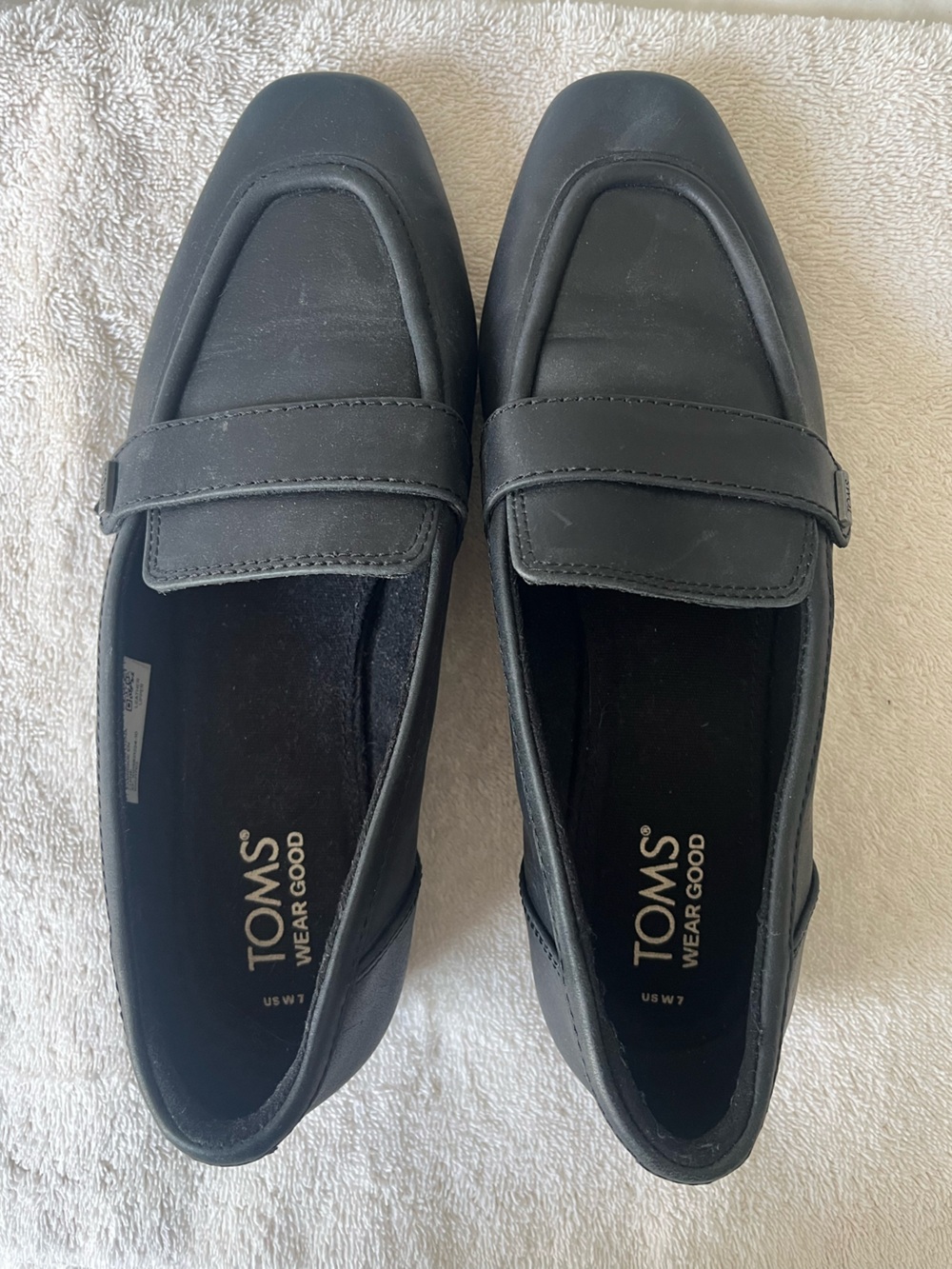 Toms Lynette Black Leather Women's Loafers